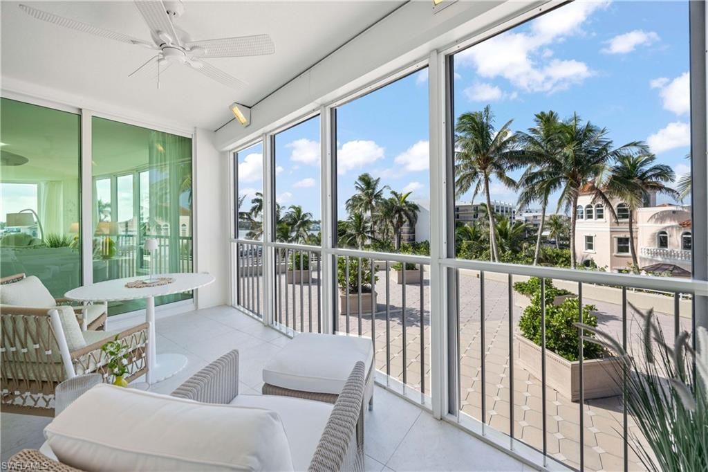 3971 Gulf Shore Blvd N, Unit 401, Naples, FL 34103 Photo