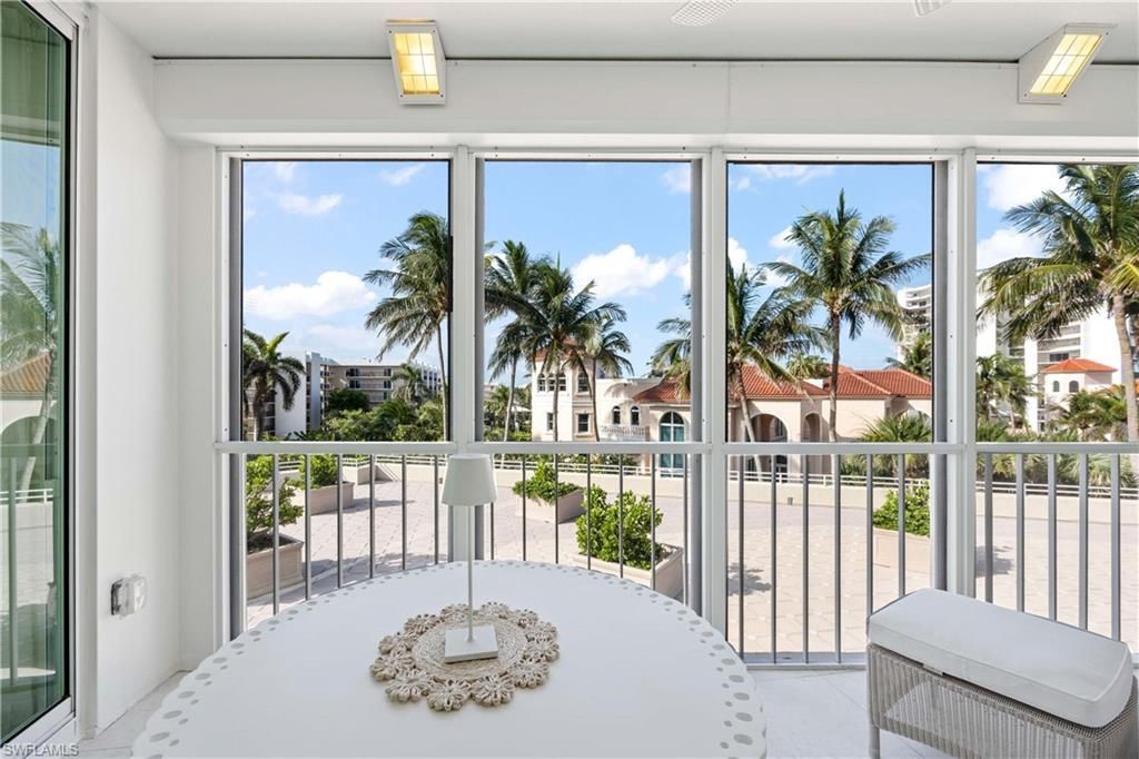 3971 Gulf Shore Blvd N, Unit 401, Naples, FL 34103 Photo