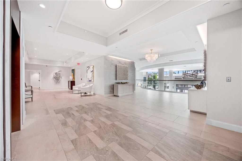 3971 Gulf Shore Blvd N, Unit 401, Naples, FL 34103 Photo