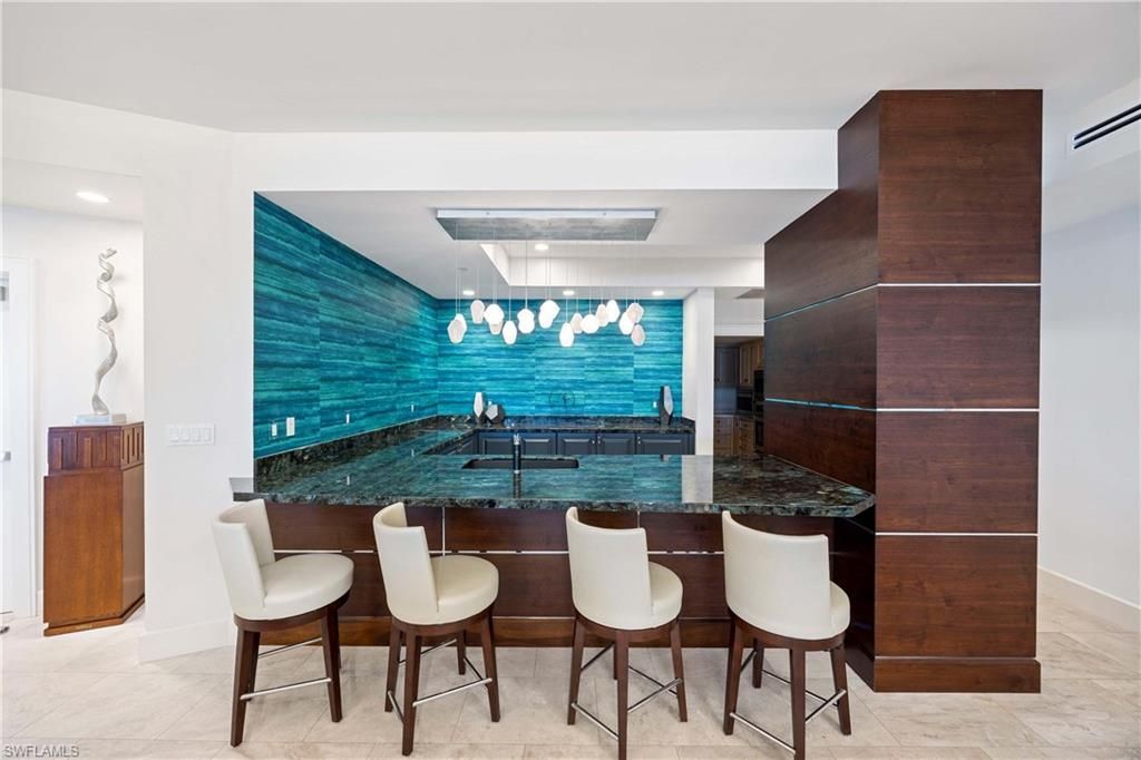 3971 Gulf Shore Blvd N, Unit 401, Naples, FL 34103 Photo