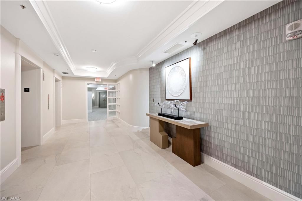 3971 Gulf Shore Blvd N, Unit 401, Naples, FL 34103 Photo