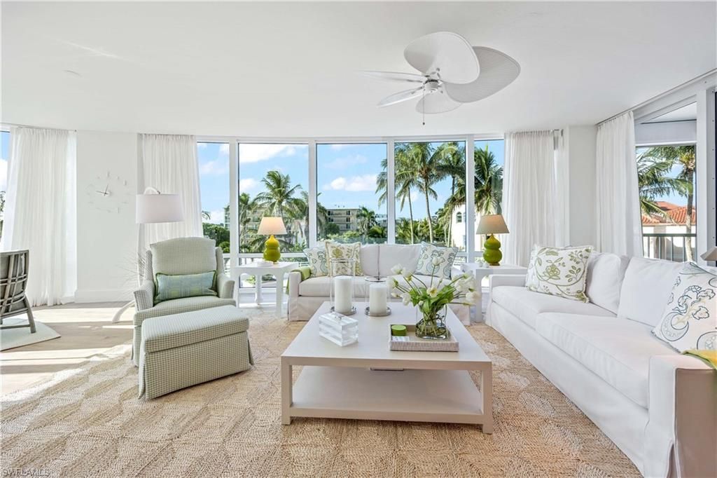 3971 Gulf Shore Blvd N, Unit 401, Naples, FL 34103 Photo