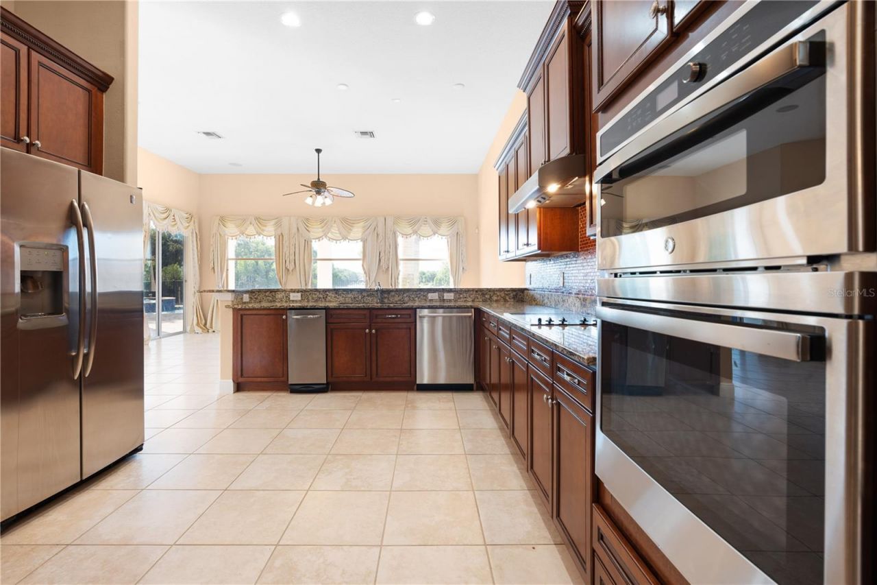 10603 Cayman Isle Court, Tampa, FL 33647 Photo