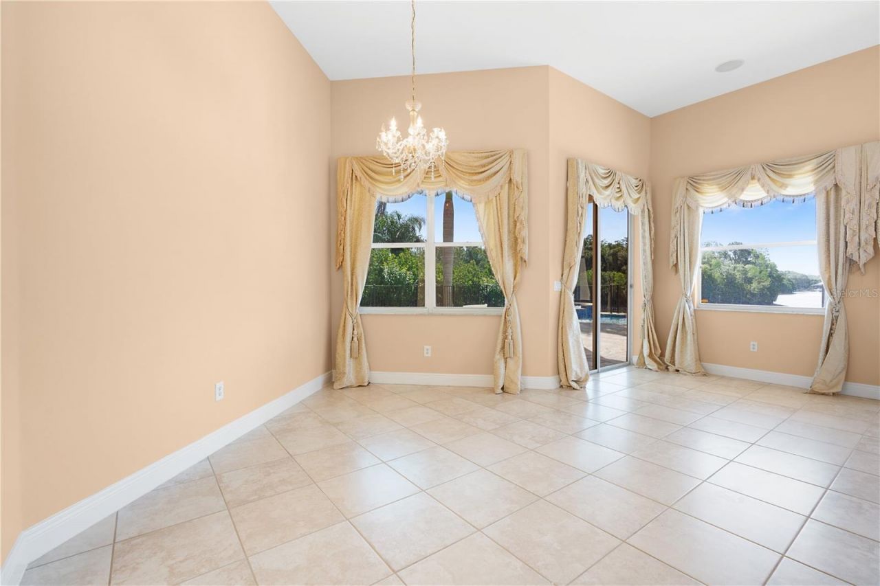 10603 Cayman Isle Court, Tampa, FL 33647 Photo