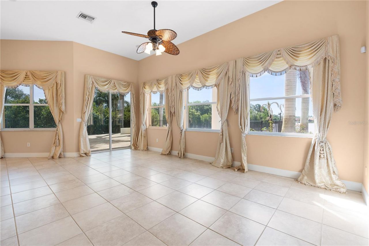 10603 Cayman Isle Court, Tampa, FL 33647 Photo