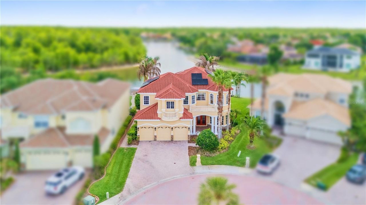 10603 Cayman Isle Court, Tampa, FL 33647 Photo