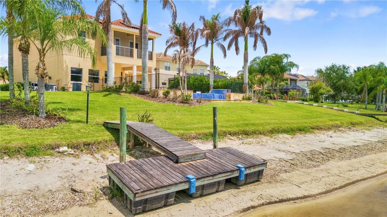 10603 Cayman Isle Court, Tampa, FL 33647 Photo