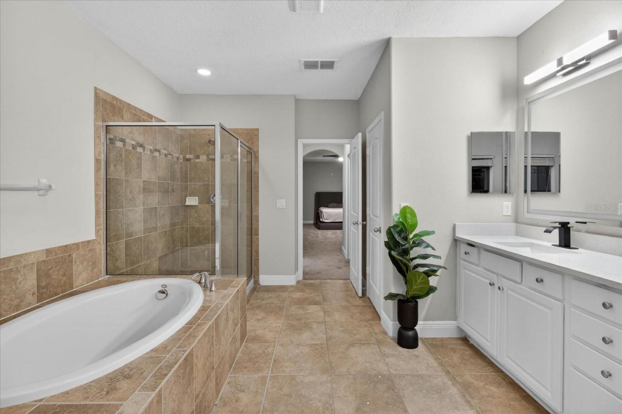 1389 Heritage Landings Drive , Lakeland, FL 33805 Photo