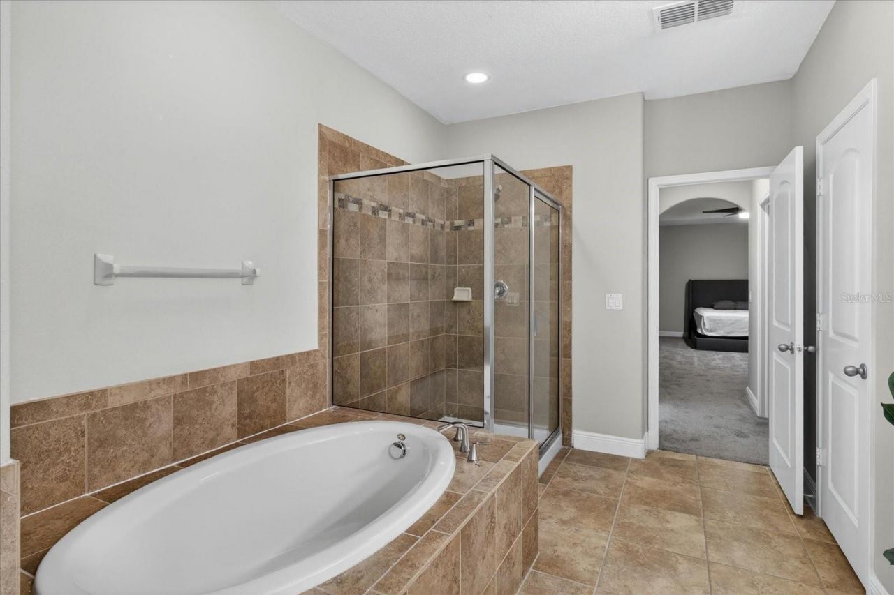 1389 Heritage Landings Drive , Lakeland, FL 33805 Photo