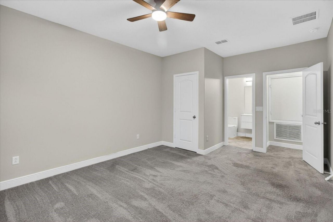 1389 Heritage Landings Drive , Lakeland, FL 33805 Photo