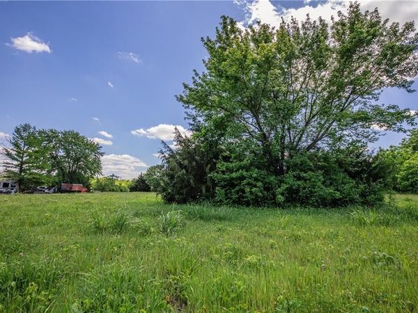 102 Branch Drive, Mound City, KS 66056