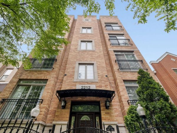 2212 W Monroe Street , Unit 2W, Chicago, IL 60612