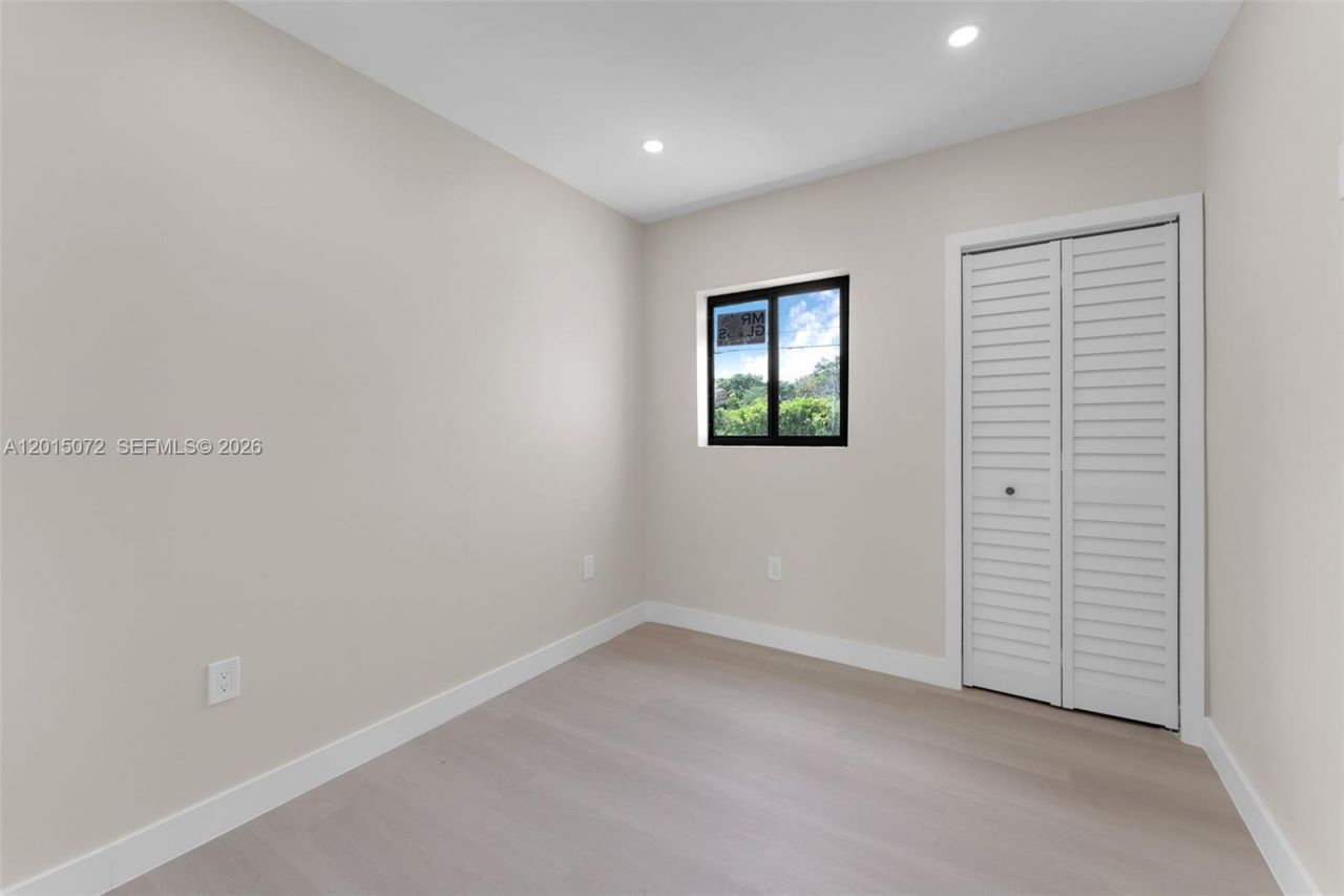 3250 SW 68th Ave, Miami, FL 33155 Photo