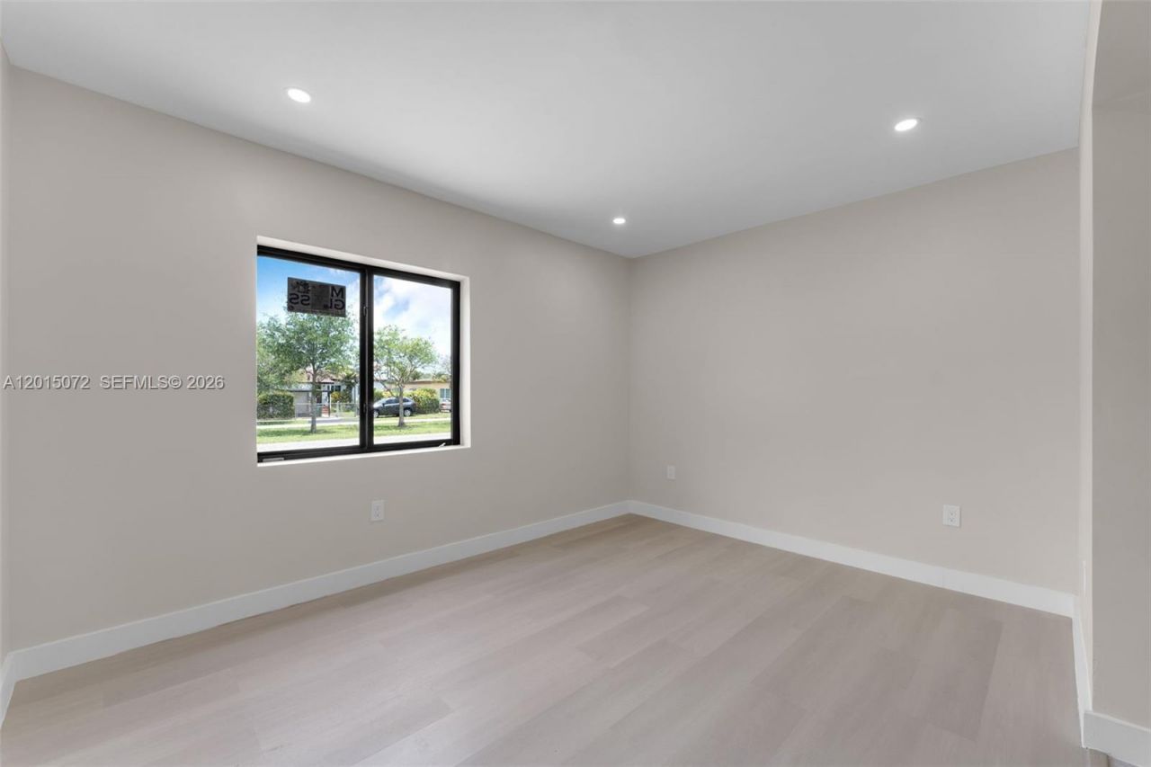 3250 SW 68th Ave, Miami, FL 33155 Photo