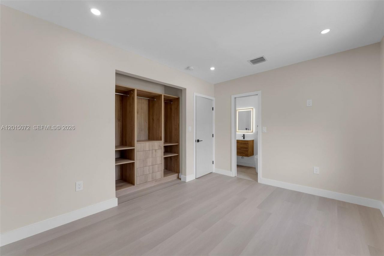3250 SW 68th Ave, Miami, FL 33155 Photo