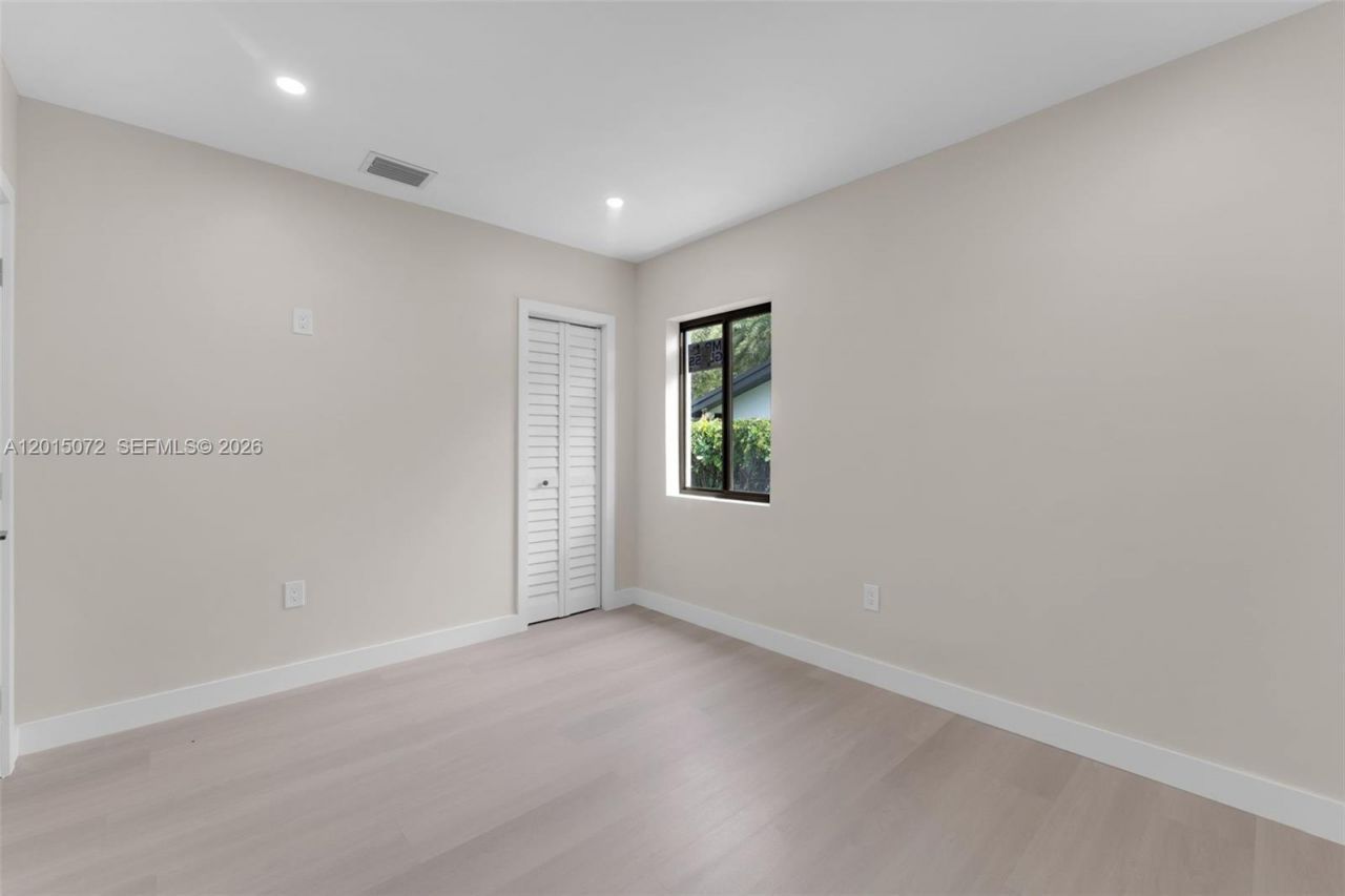 3250 SW 68th Ave, Miami, FL 33155 Photo