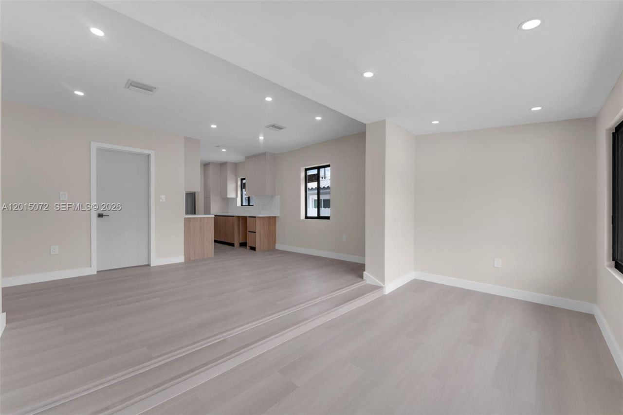 3250 SW 68th Ave, Miami, FL 33155 Photo