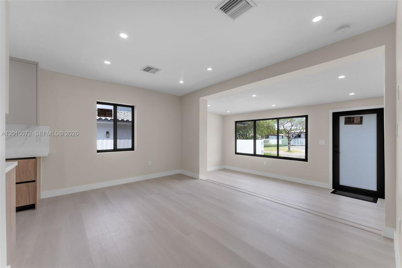 3250 SW 68th Ave, Miami, FL 33155 Photo