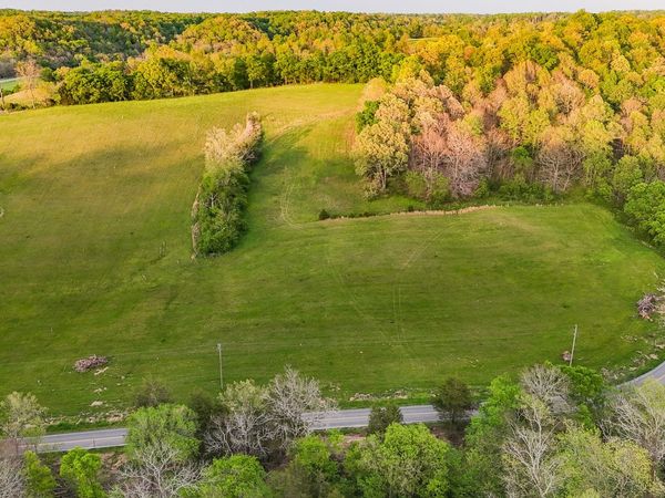 53 Pleasant Hill Rd , Lynchburg, TN 37352
