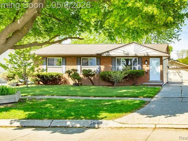 33301 Janet, Fraser, MI 48026