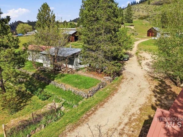 371 Rimview Dr, Boise, ID 83716