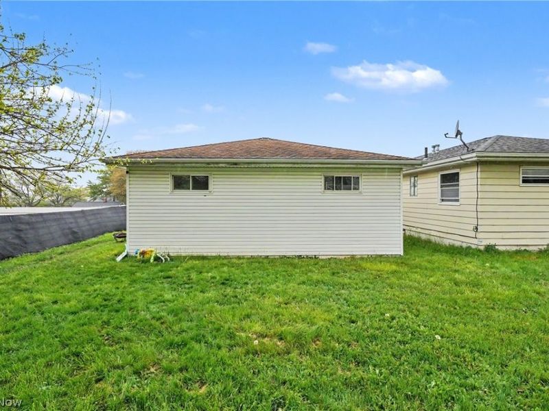 639 Fulmer Avenue, Akron, OH 44312 Photo 32