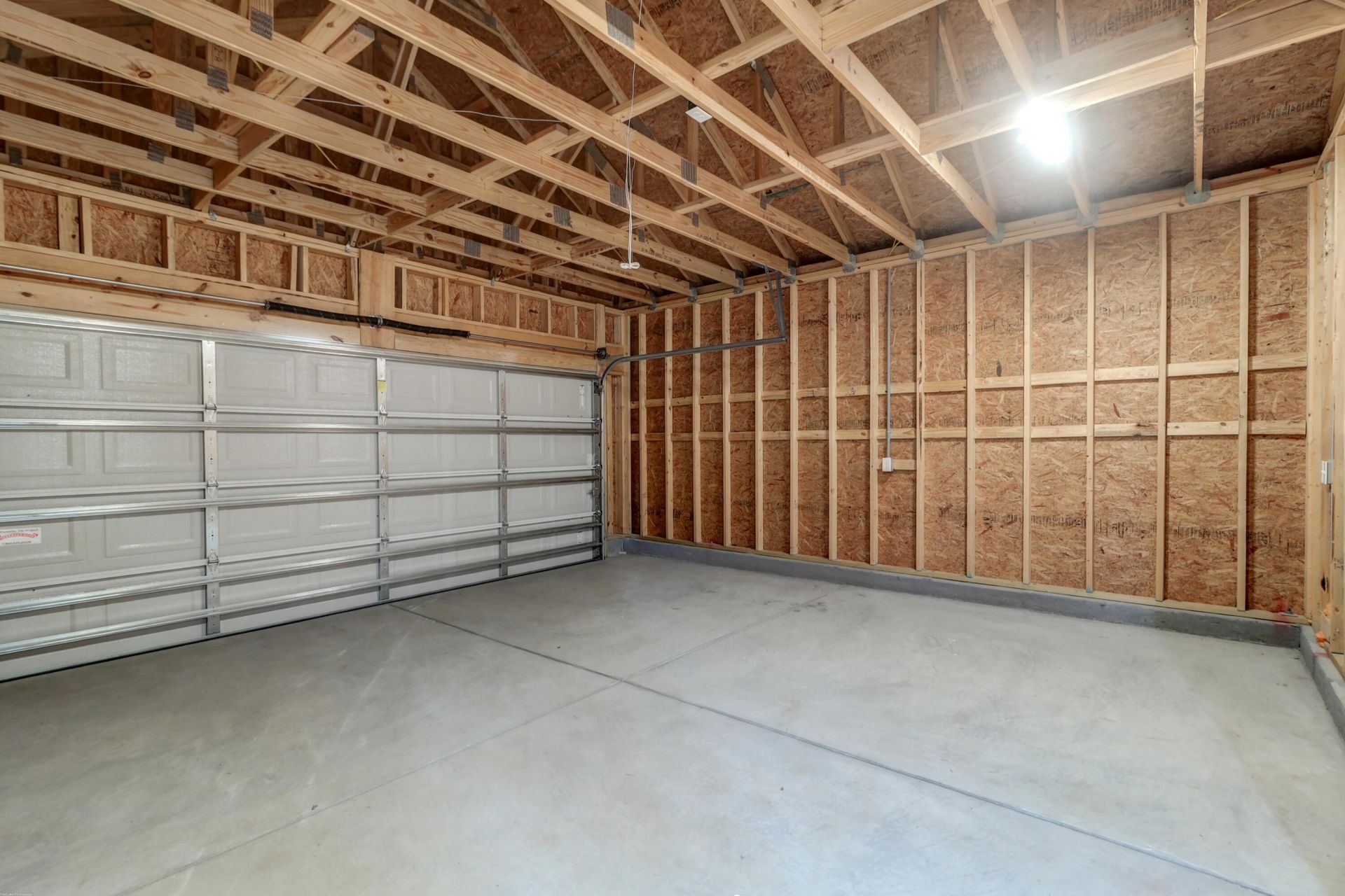243 Symphony Avenue Photo 16