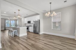 243 Symphony Avenue photo 4