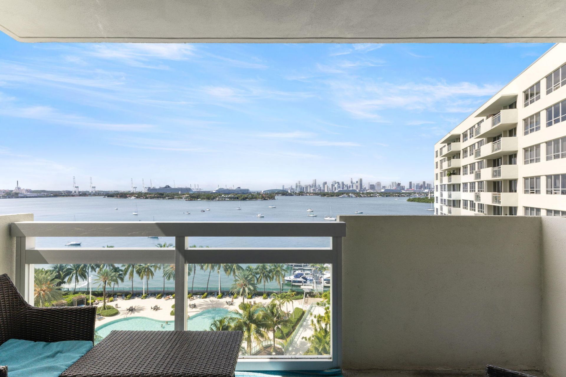 1500 Bay Road, Unit 1122s, Miami Beach, FL 33139 Photo