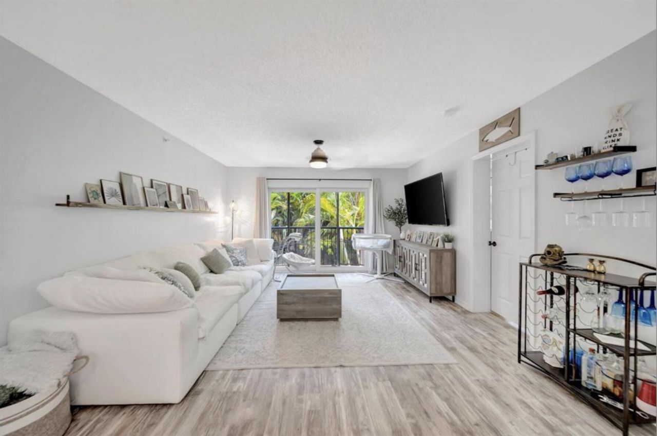 2125 SE 10th Avenue, Unit 1003, Fort Lauderdale, FL 33316 Photo