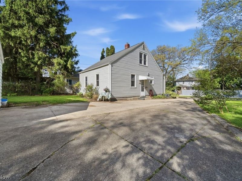 2031 Verde Avenue, Akron, OH 44314 Photo 33