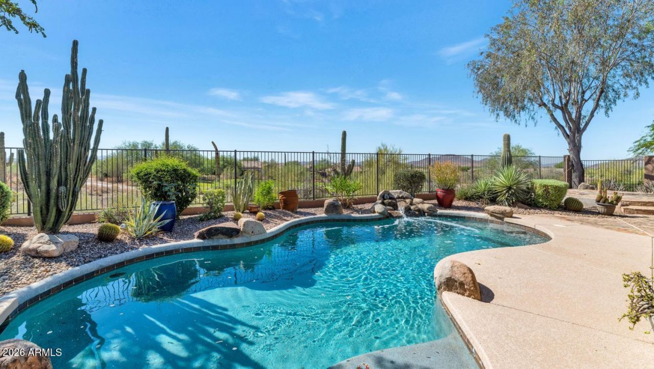 41123 N River Bend Road, Phoenix, AZ 85086 Main Photo