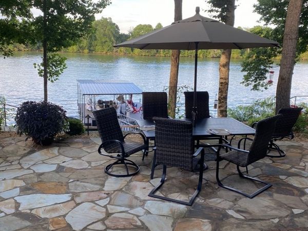 101 Canary Ln, Estill Springs, TN 37330