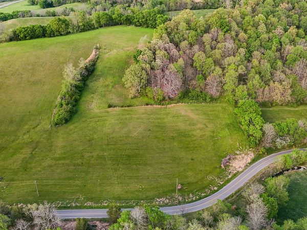53 Pleasant Hill Rd , Lynchburg, TN 37352