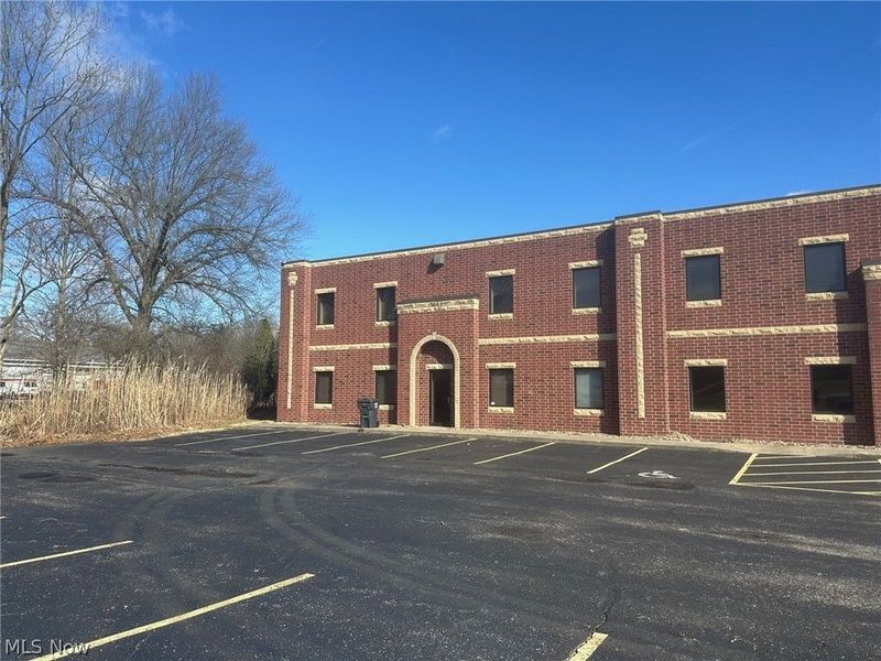 4699 Loomis Parkway, Ravenna, OH 44266 Photo 3