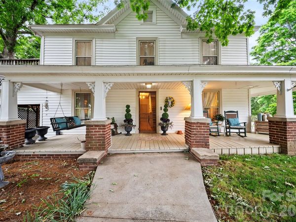 216 W 2nd Street , Denton, NC 27239