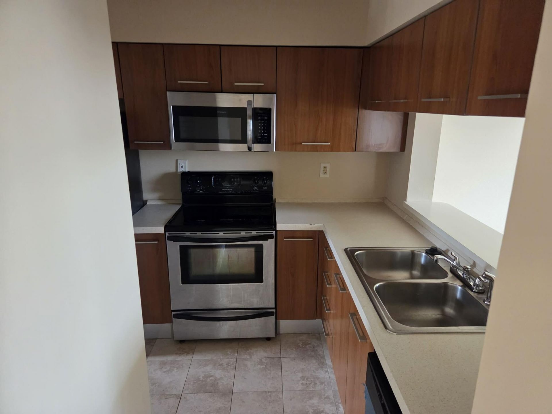 708 NW 92nd Avenue, Plantation, FL 33324 Photo