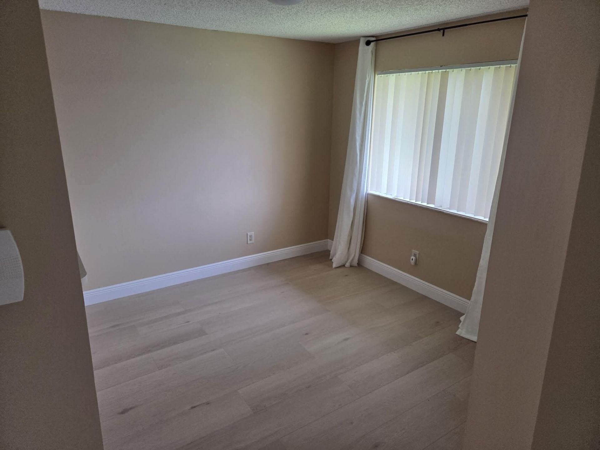 708 NW 92nd Avenue, Plantation, FL 33324 Photo