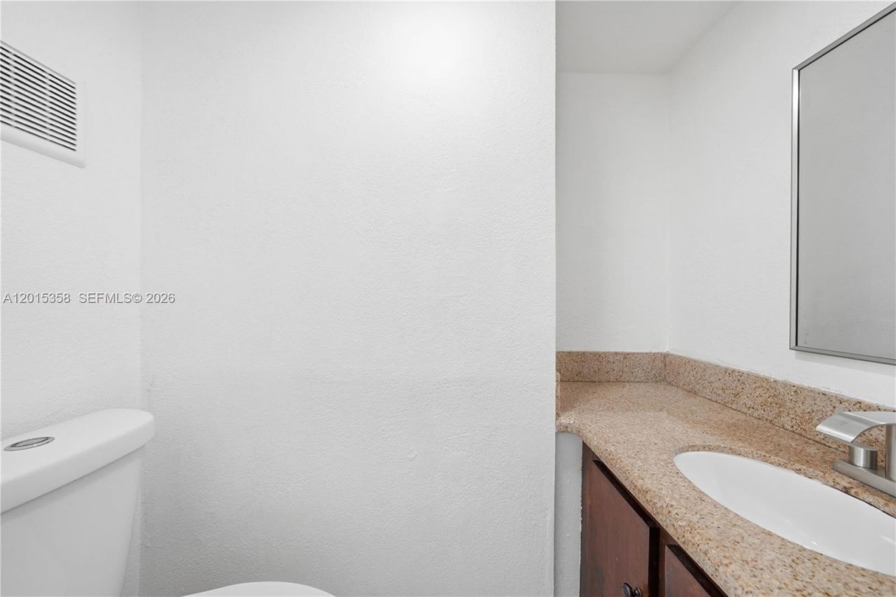 5320 W 26th Ave, Unit 108, Hialeah, FL 33016 Photo