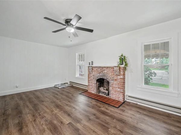 218 W Eldon Street, St James, MO 65559