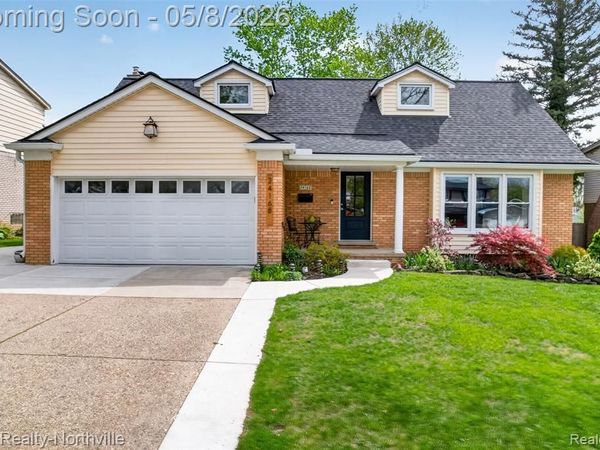 24168 Saint Mary Court, Farmington, MI 48336