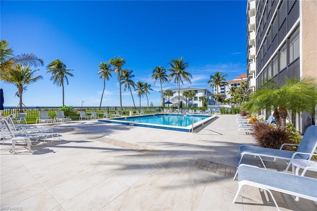 10475 Gulf Shore Dr , Unit 162, Naples, FL 34108 Photo
