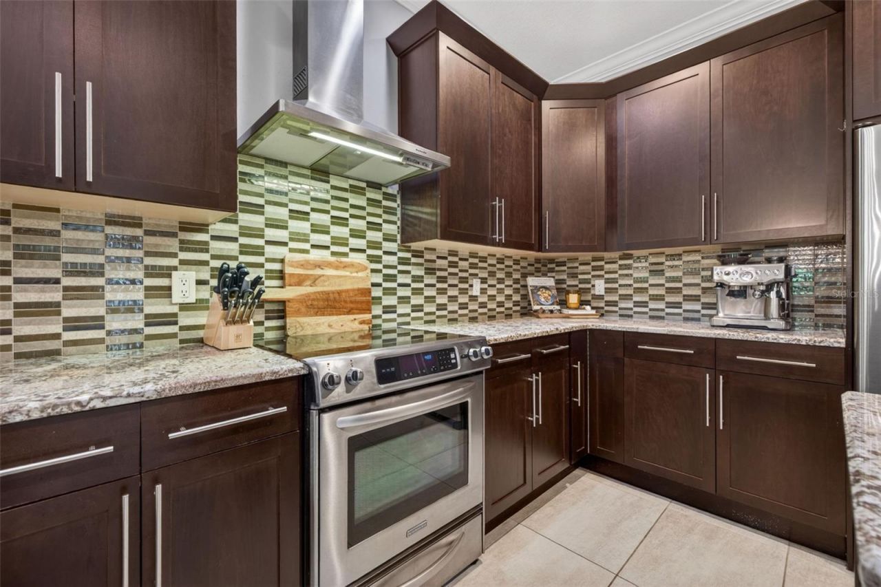 252 Valencia Circle , Saint Petersburg, FL 33716 Photo