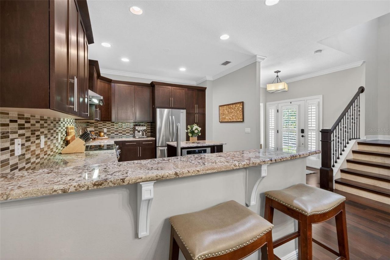 252 Valencia Circle , Saint Petersburg, FL 33716 Photo