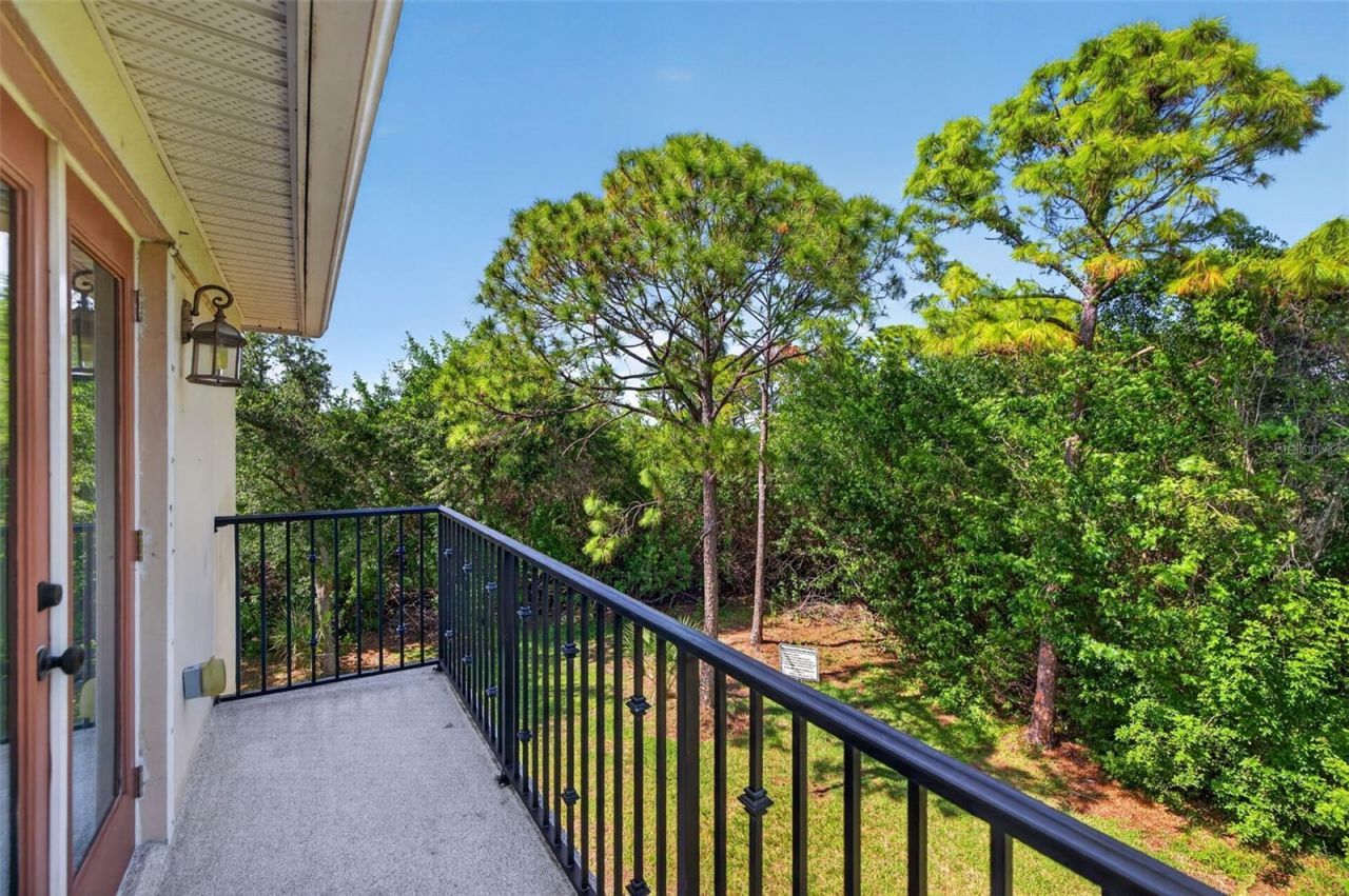 252 Valencia Circle , Saint Petersburg, FL 33716 Photo
