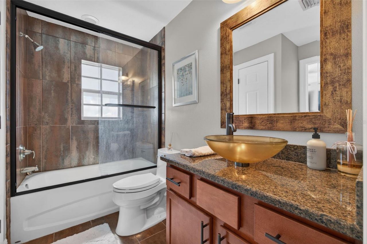 252 Valencia Circle , Saint Petersburg, FL 33716 Photo