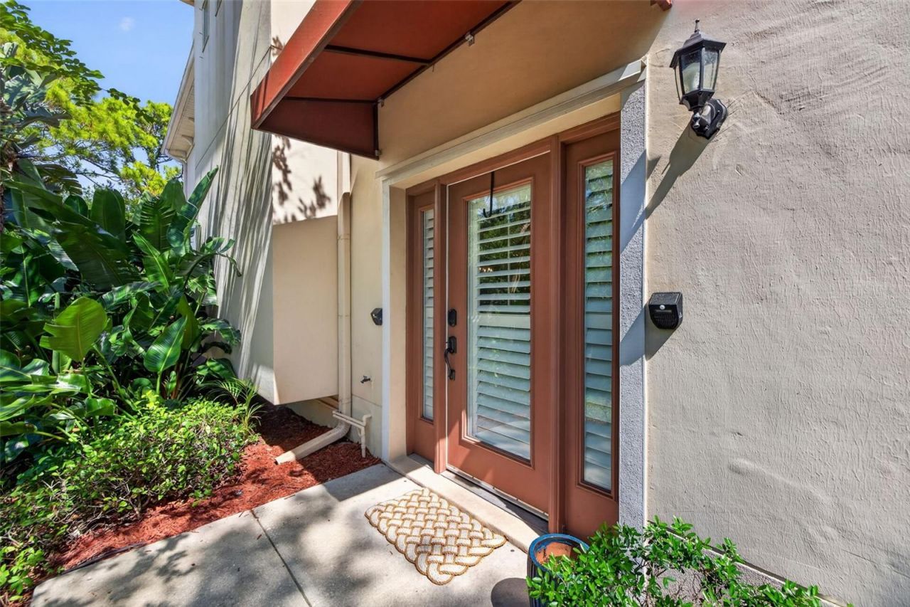 252 Valencia Circle , Saint Petersburg, FL 33716 Photo