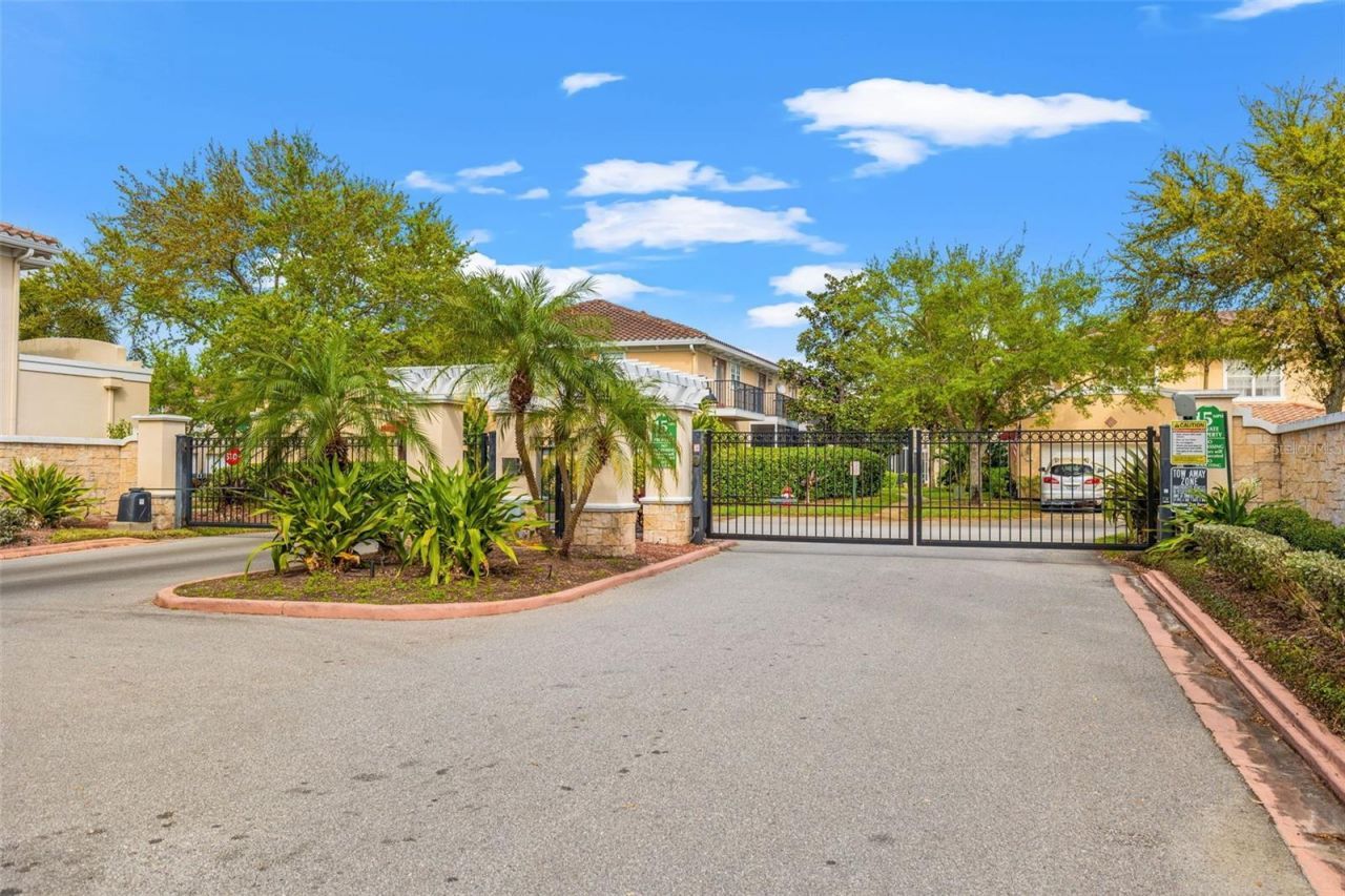 252 Valencia Circle , Saint Petersburg, FL 33716 Photo