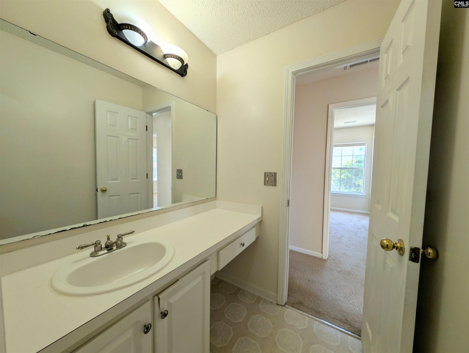 19 Fountain Lake Drive  Photo 33
