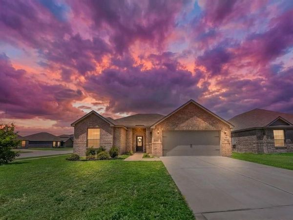 1056 Tumbleweed Trail, Crowley, TX 76036